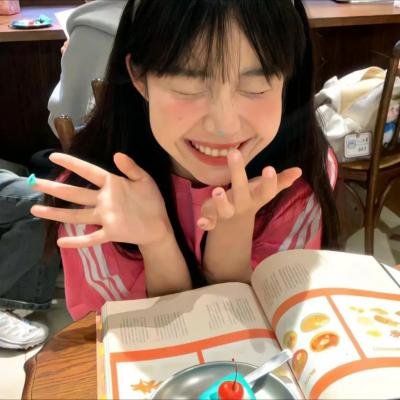 穿书躺平后他真香了